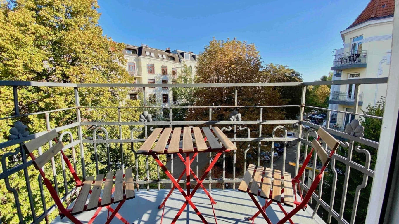 1deed4d588be351e5d58dd9babd740b7543dc173a11d6070121cf72e71e50562_005_Jumbo_Balcony_EW.large