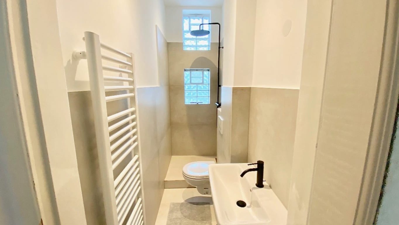 a3c6965094220fdf69a6578bc1dbd9ad63cfdb23085079eec19bbd72e1858357_009_Community_EW.large