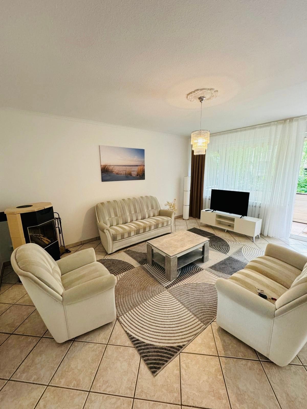 14-7516151-760497431081978304