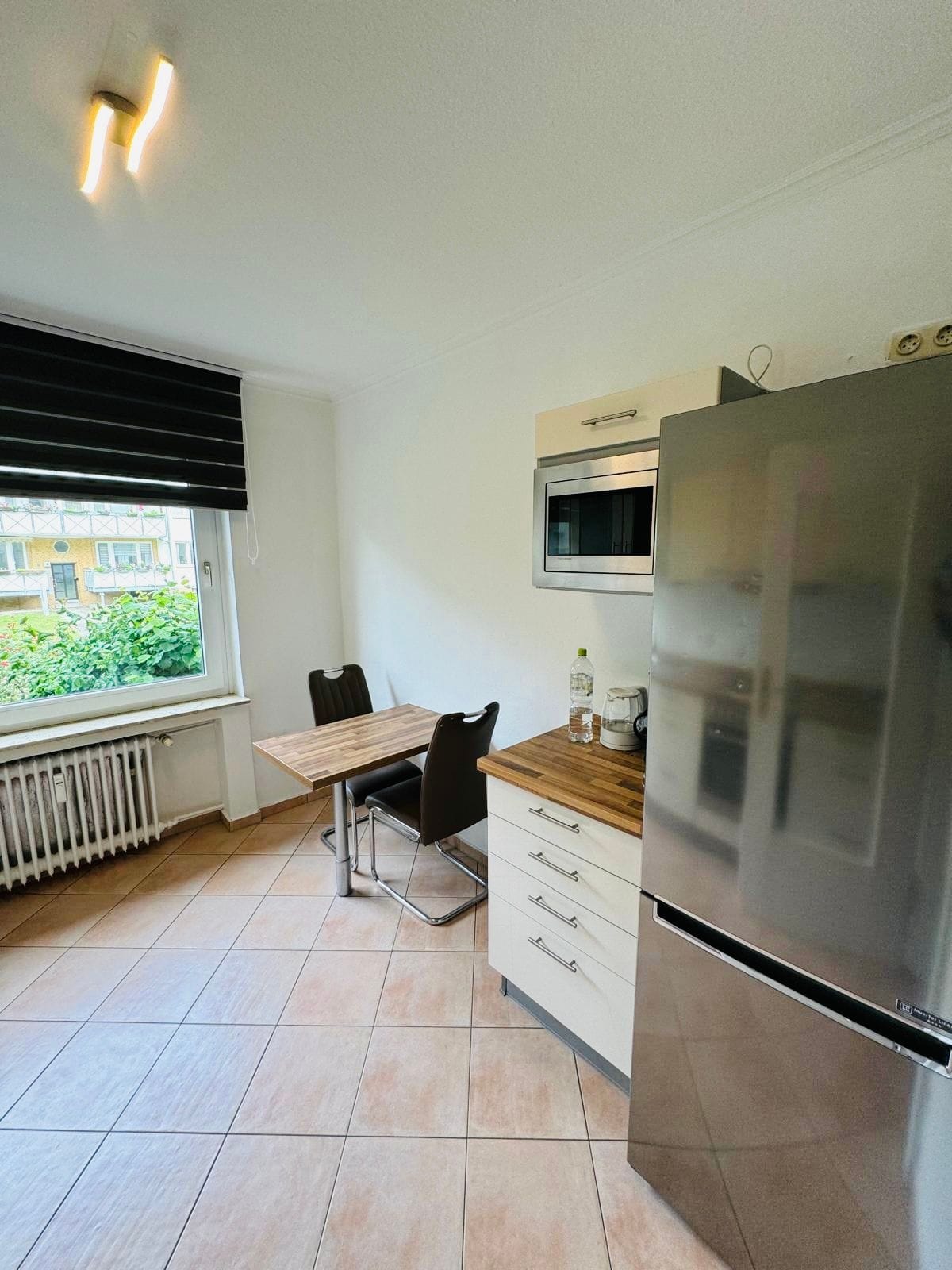 23-5977774-1221836840681402652